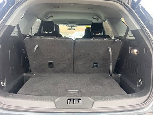 Used 2023 Ford Explorer XLT w/ Equipment Group 202A image 15