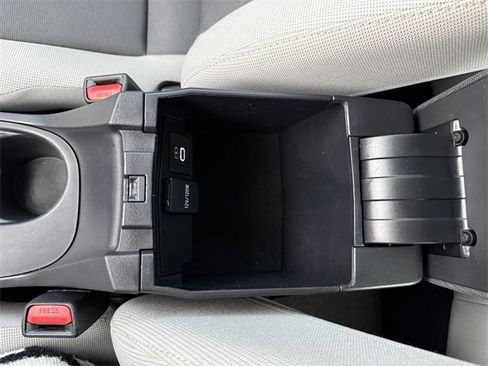 Certified 2024 Toyota Corolla LE image 33