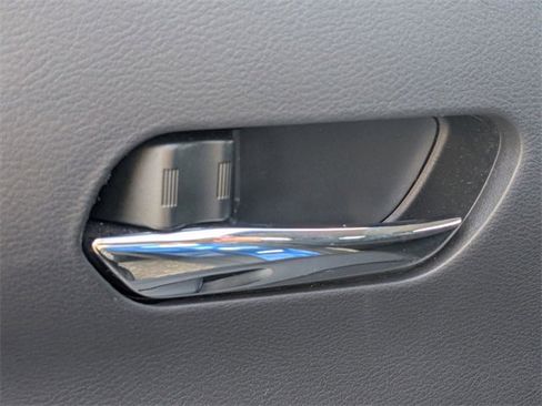 Used 2021 Nissan Kicks SV image 24