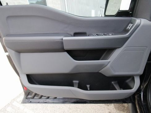 Used 2021 Ford F150 XLT w/ Trailer Tow Package image 16