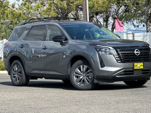 New 2026 Nissan Pathfinder SV AWD/4WD image 2