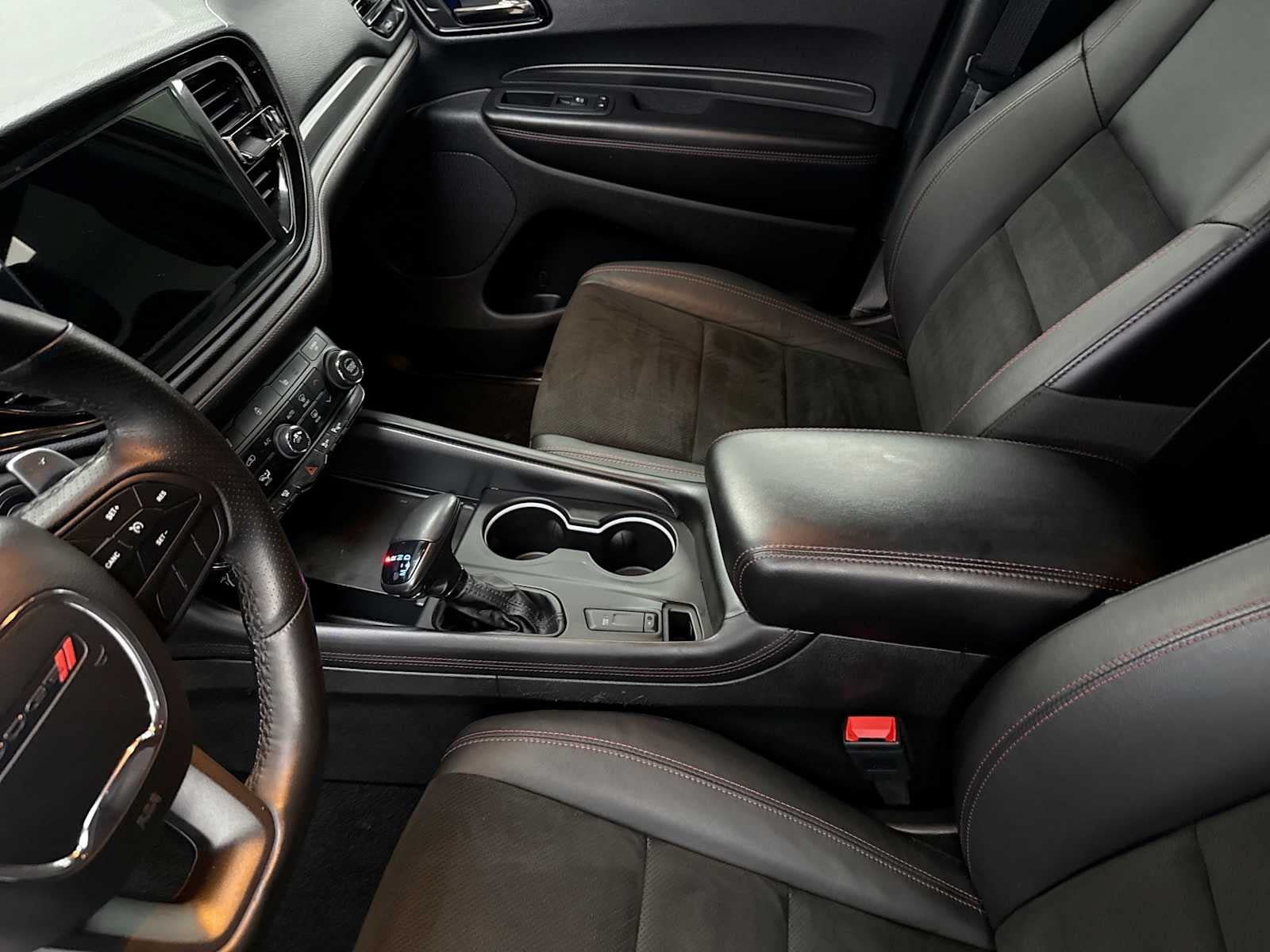 Used 2022 Dodge Durango R/T w/ Blacktop Package AWD/4WD image 22
