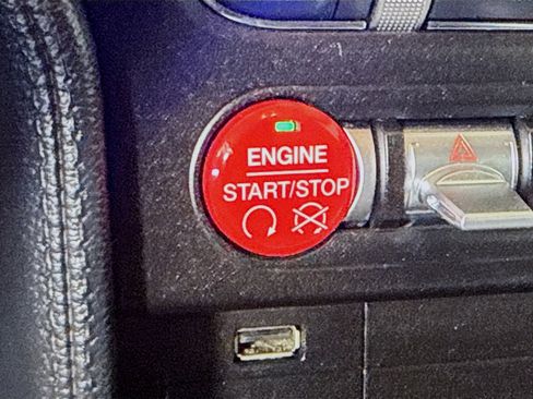 Used 2021 Ford Mustang Premium image 21