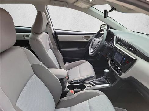Used 2019 Toyota Corolla LE FWD image 15