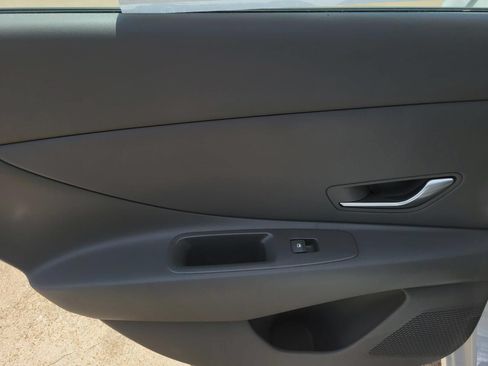 New 2026 Hyundai Elantra SE FWD image 8