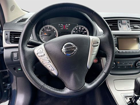 Used 2015 Nissan Sentra SV FWD image 11