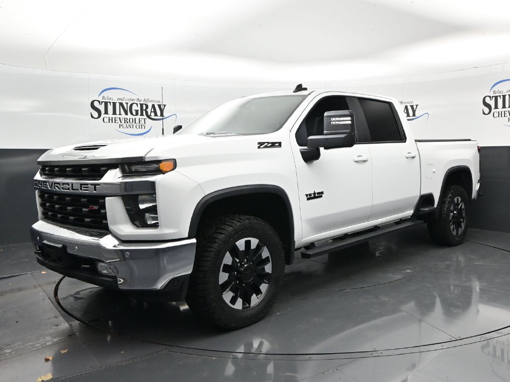 Used 2020 Chevrolet Silverado 2500 LT w/ Texas Edition AWD/4WD image 3