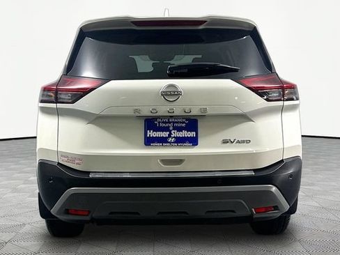 Used 2023 Nissan Rogue SV AWD/4WD image 5