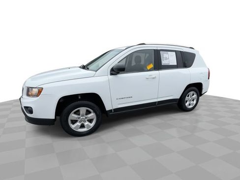 Used 2014 Jeep Compass Sport w/ Power Value Group image 4