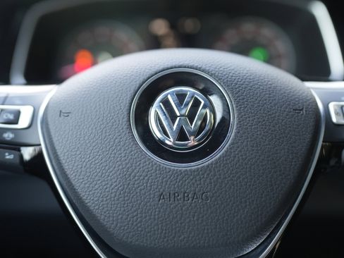 Used 2020 Volkswagen Jetta R-Line image 20