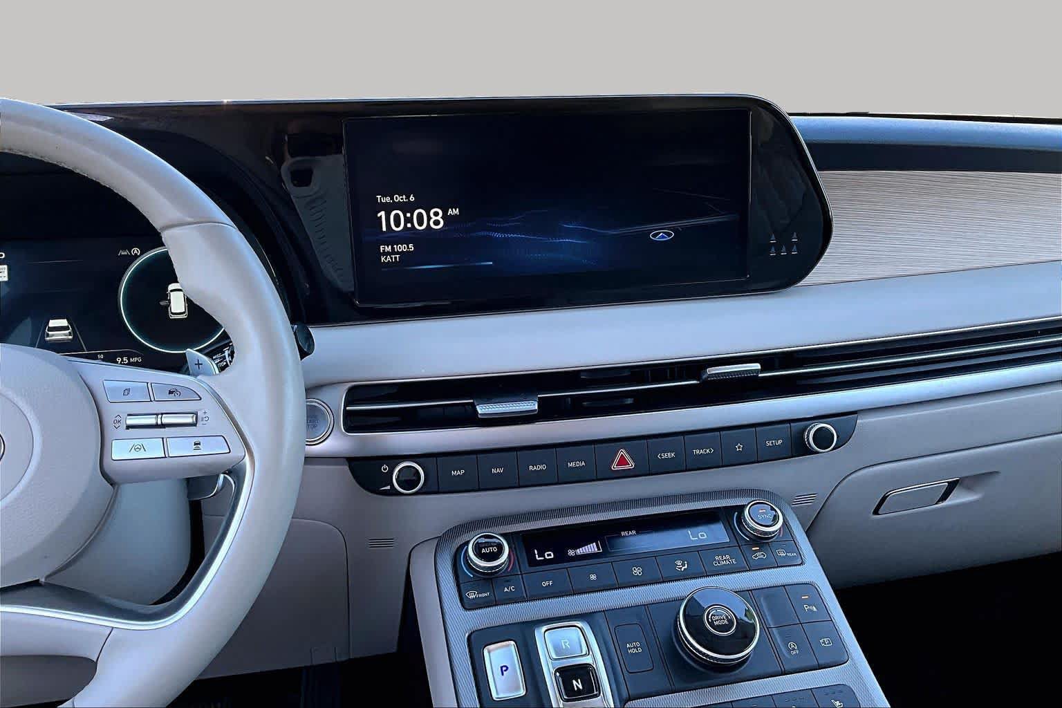 Used 2023 Hyundai Palisade Limited FWD image 7
