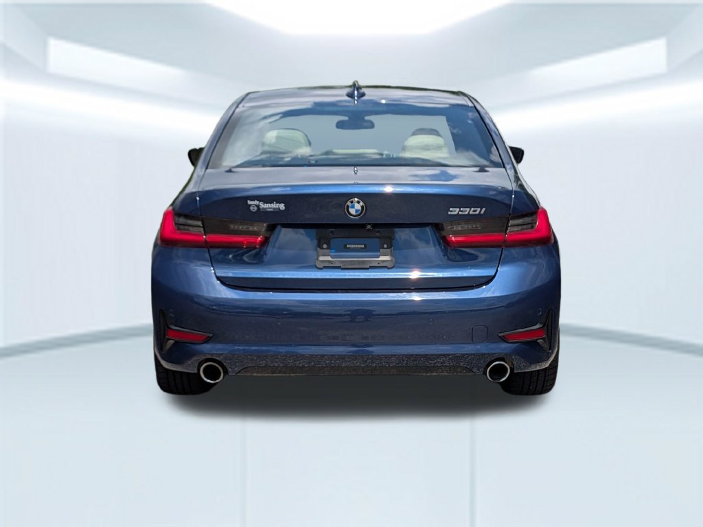 Used 2021 BMW 330i Sedan w/ Convenience Package RWD image 4