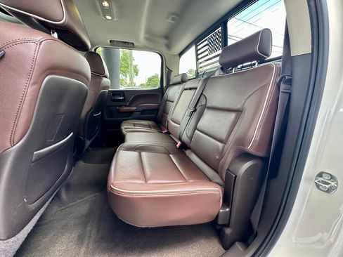 Used 2014 Chevrolet Silverado 1500 High Country image 19