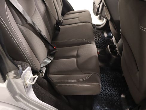 Used 2015 Jeep Wrangler Unlimited Sahara w/ Connectivity Group image 12