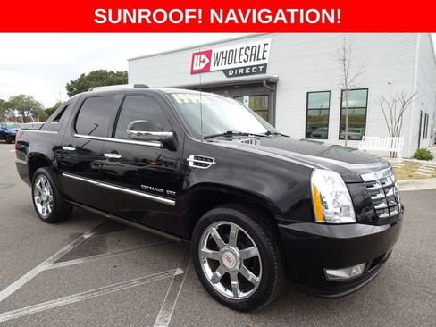 Used 2013 Cadillac Escalade EXT Premium image 1