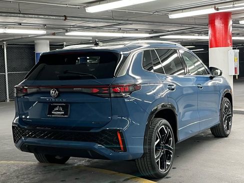 New 2026 Volkswagen Tiguan SEL R-Line AWD/4WD image 6