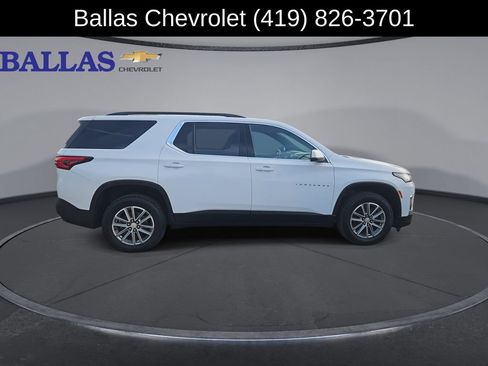 Certified 2023 Chevrolet Traverse LT FWD image 9