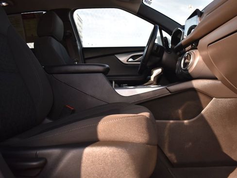 Used 2020 Chevrolet Blazer LT image 11