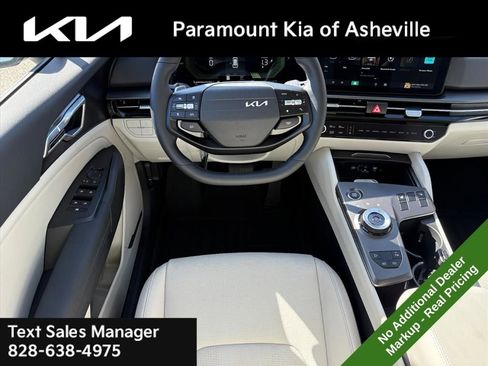 New 2026 Kia Sportage EX image 24