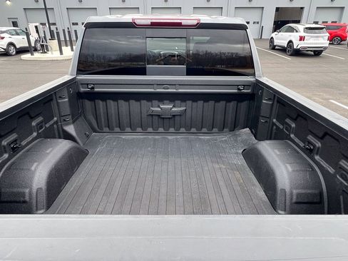 Used 2022 Chevrolet Silverado 1500 LTZ w/ LTZ Premium Package image 6