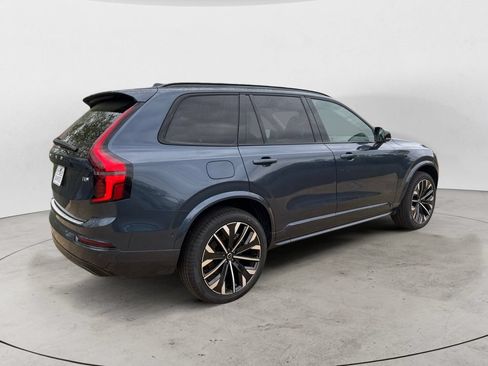 New 2026 Volvo XC90 T8 Ultra w/ Protection Package Premier AWD/4WD image 6