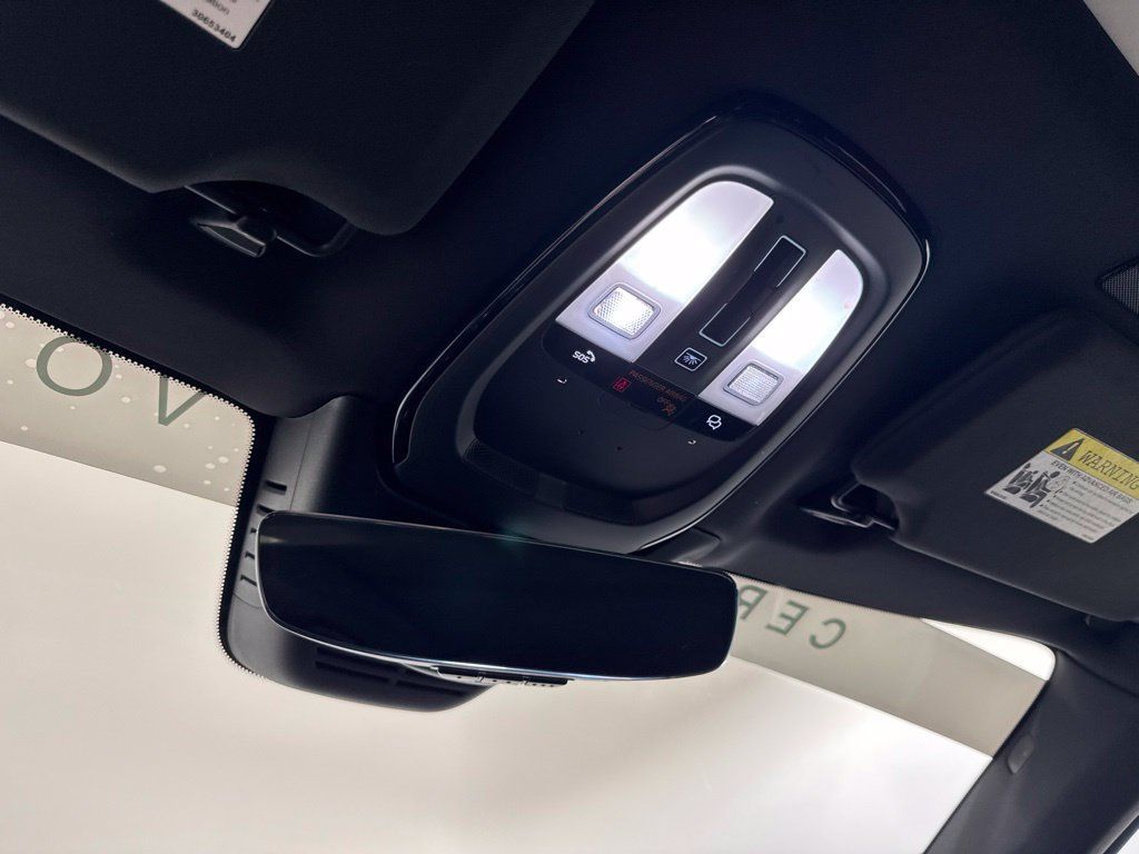 Certified 2024 Volvo XC90 B6 Ultimate w/ Protection Package Premier AWD/4WD image 15