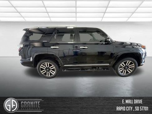 Used 2020 Toyota 4Runner Limited AWD/4WD image 7
