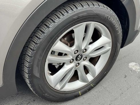 Used 2013 Hyundai Santa Fe Sport 2.0T FWD image 18