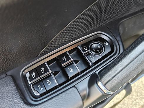 Used 2013 Porsche Cayenne Diesel AWD/4WD image 17