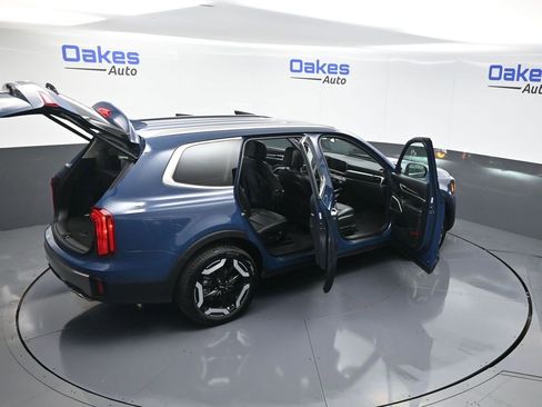 New 2025 Kia Telluride S image 64
