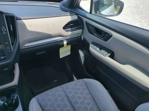 Used 2026 Subaru Forester AWD/4WD image 18