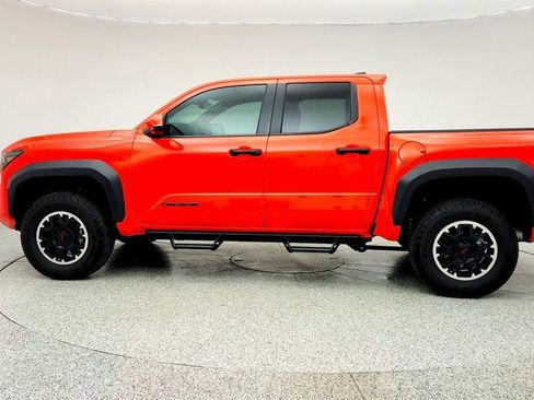 Used 2024 Toyota Tacoma TRD Off-Road w/ TRD Off Road Upgrade Package AWD/4WD image 8