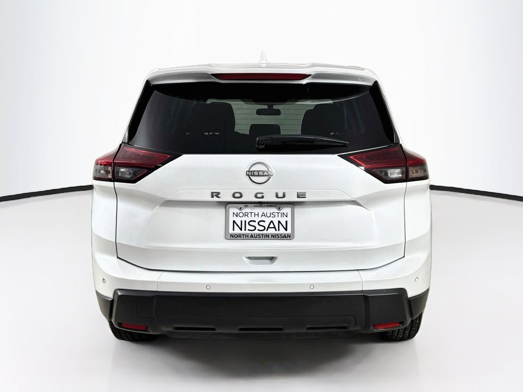 Used 2025 Nissan Rogue SV FWD image 6