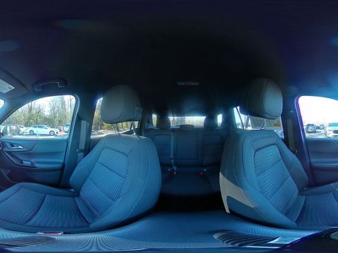 Used 2025 Chevrolet Equinox LT image 42