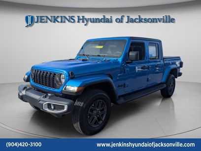 Used 2024 Jeep Gladiator Sport