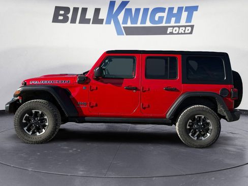 Used 2024 Jeep Wrangler Unlimited Rubicon 4xe image 2