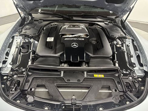 Used 2022 Mercedes-Benz SL 55 AMG 4MATIC w/ Driver Assistance Package image 39