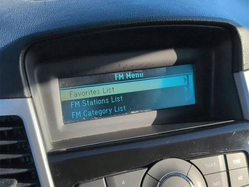 Used 2012 Chevrolet Cruze LT image 14