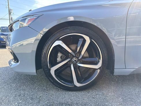 Used 2022 Honda Accord Sport image 5