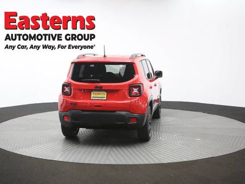 Used 2018 Jeep Renegade Altitude AWD/4WD image 39