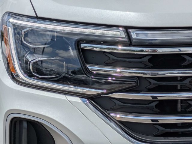 New 2026 Volkswagen Atlas SE FWD image 10