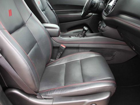 Used 2025 Dodge Durango GT AWD/4WD image 19