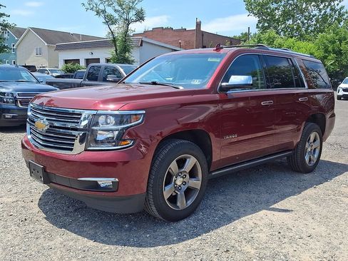 Used 2019 Chevrolet Tahoe Premier AWD/4WD image 3