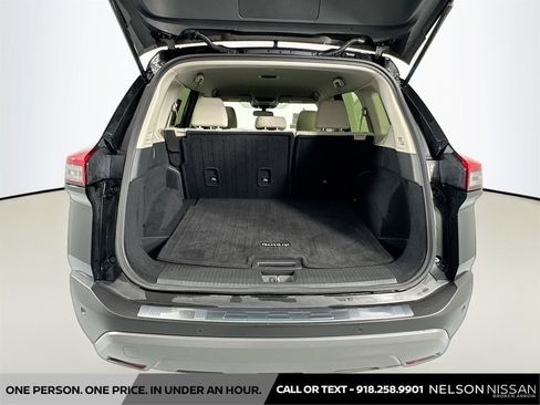 Certified 2023 Nissan Rogue SV FWD image 23