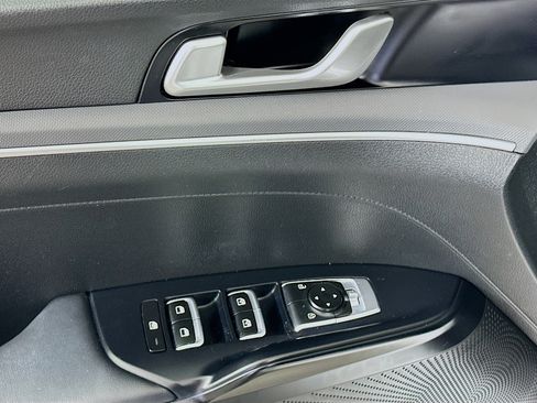 Used 2023 Kia K5 GT-Line image 15