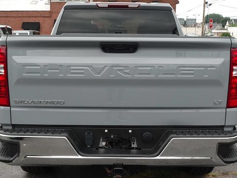 Used 2024 Chevrolet Silverado 1500 LT AWD/4WD image 11