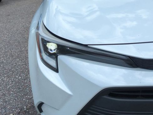 Certified 2024 Toyota Corolla LE FWD image 10