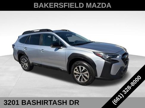 Used 2023 Subaru Outback Premium AWD/4WD image 7