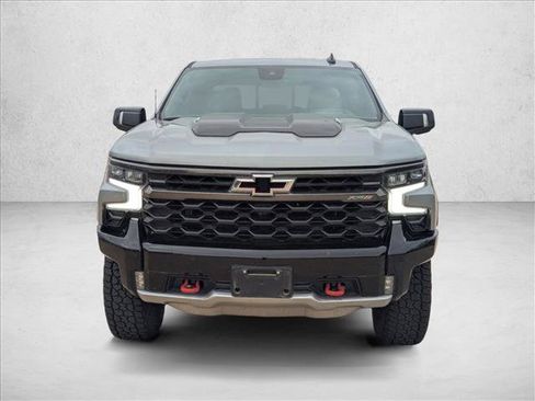 Used 2024 Chevrolet Silverado 1500 ZR2 w/ Technology Package AWD/4WD image 2