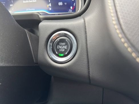 Used 2023 Chevrolet Suburban Premier AWD/4WD image 25